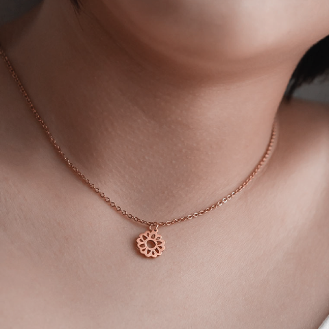 ASTER SEPTEMBER BIRTHFLOWER NECKLACE